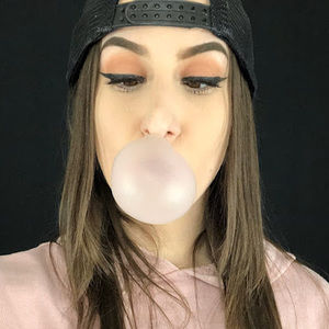 Meet your Posher, Serena